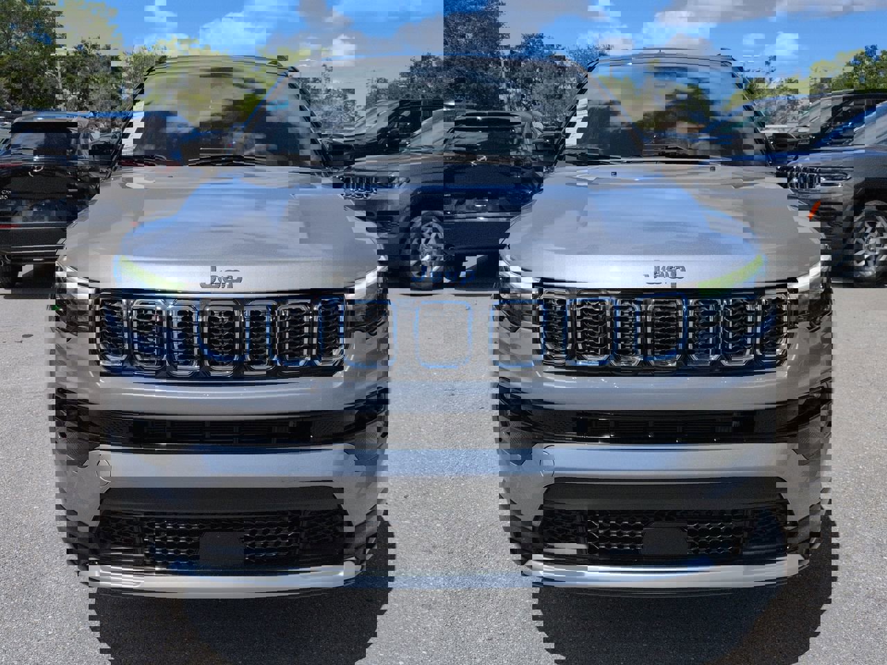 Used 2023 Jeep Compass Limited w/ Elite Group image 3