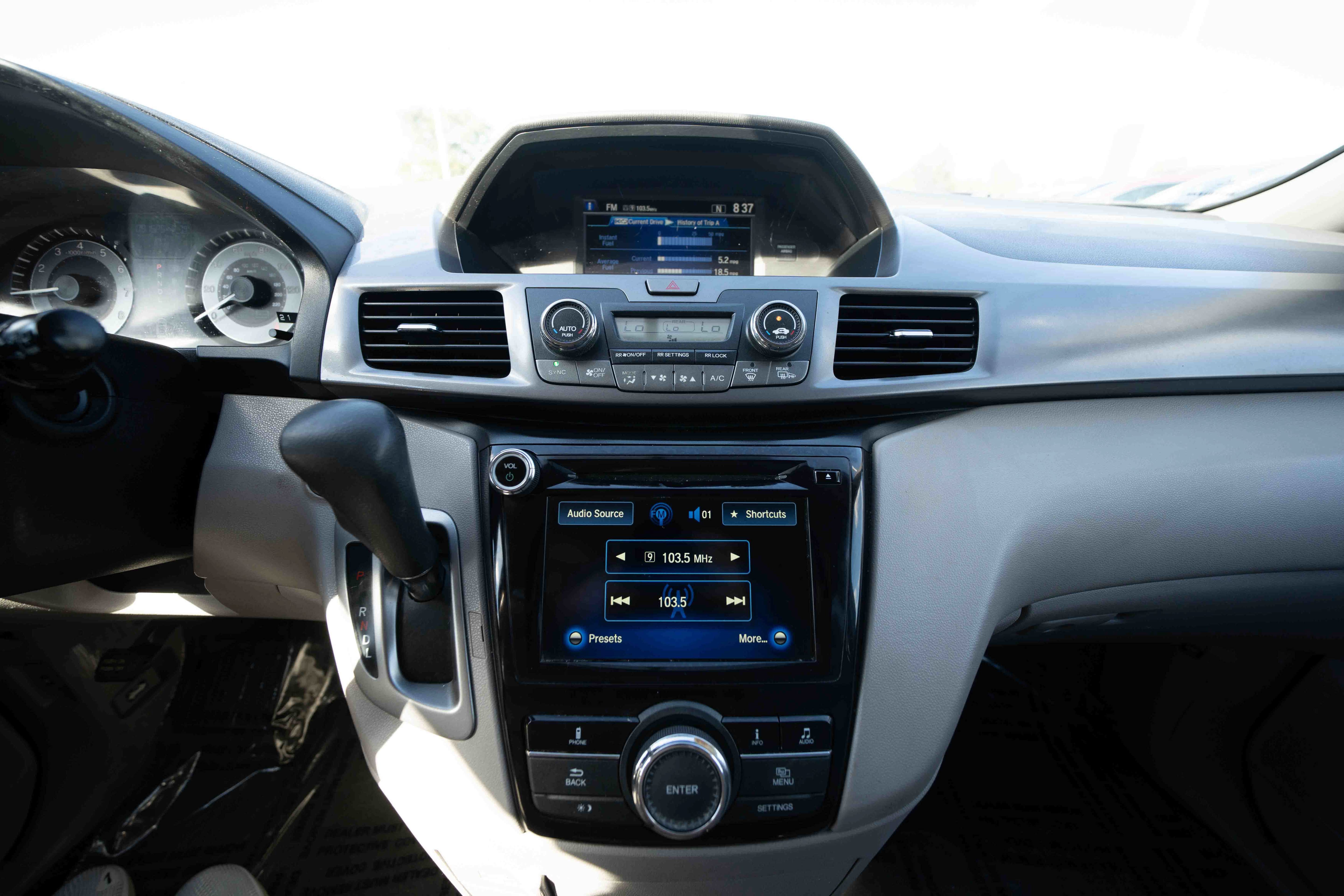 Used 2014 Honda Odyssey EX image 17