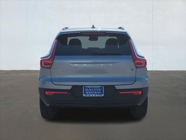 New 2026 Volvo XC40 B5 Ultra w/ Climate Package AWD/4WD image 5