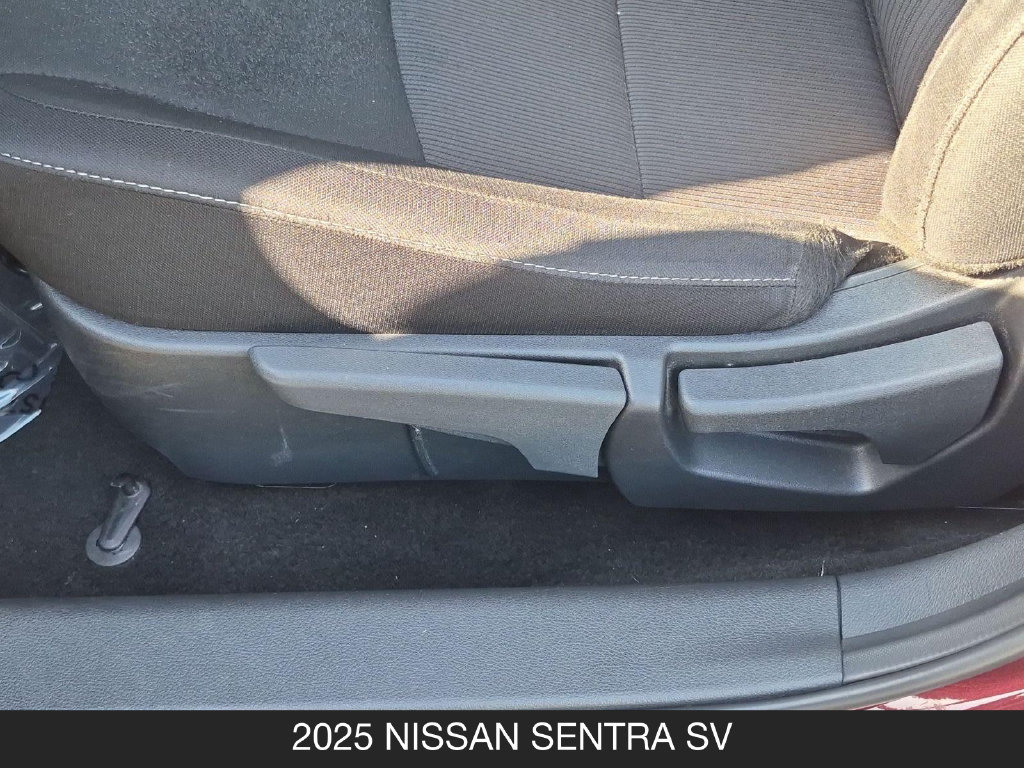 Used 2025 Nissan Sentra SV FWD image 15