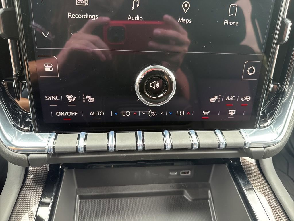 New 2026 GMC Yukon XL Elevation w/ LPO, Floor Liner Package image 34