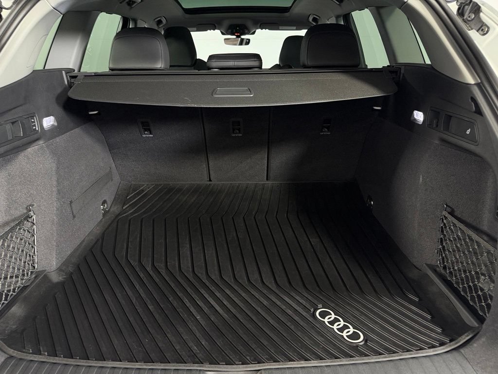 Used 2025 Audi Q6 e-tron Prestige w/ Black Warm Weather Package AWD/4WD image 30