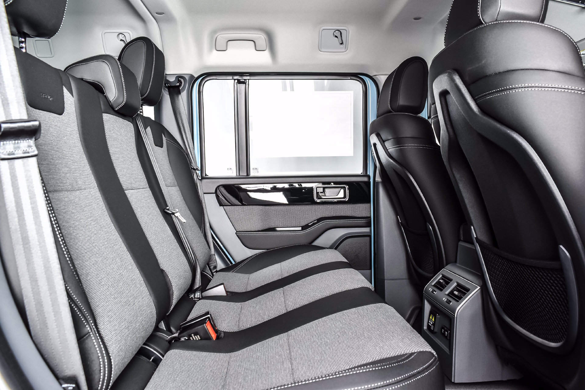 New 2026 INEOS Grenadier Station Wagon AWD/4WD image 20