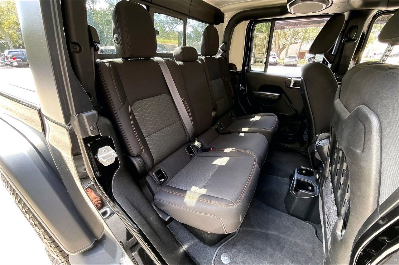 Used 2022 Jeep Gladiator Mojave w/ Trailer Tow Package image 21