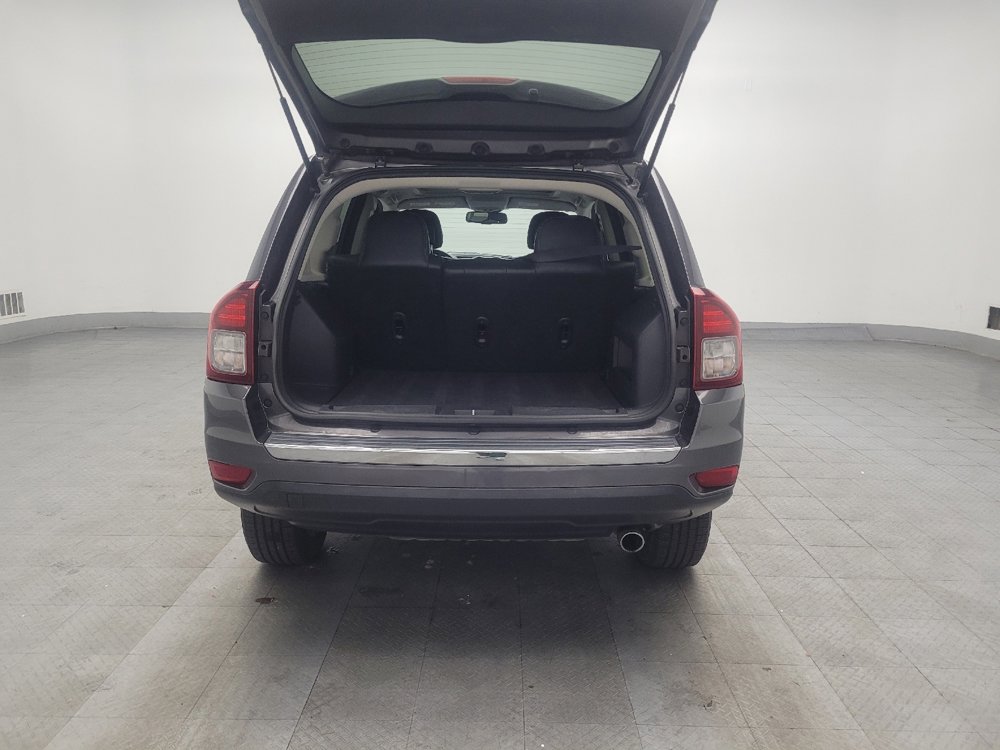 Used 2017 Jeep Compass High Altitude FWD image 29