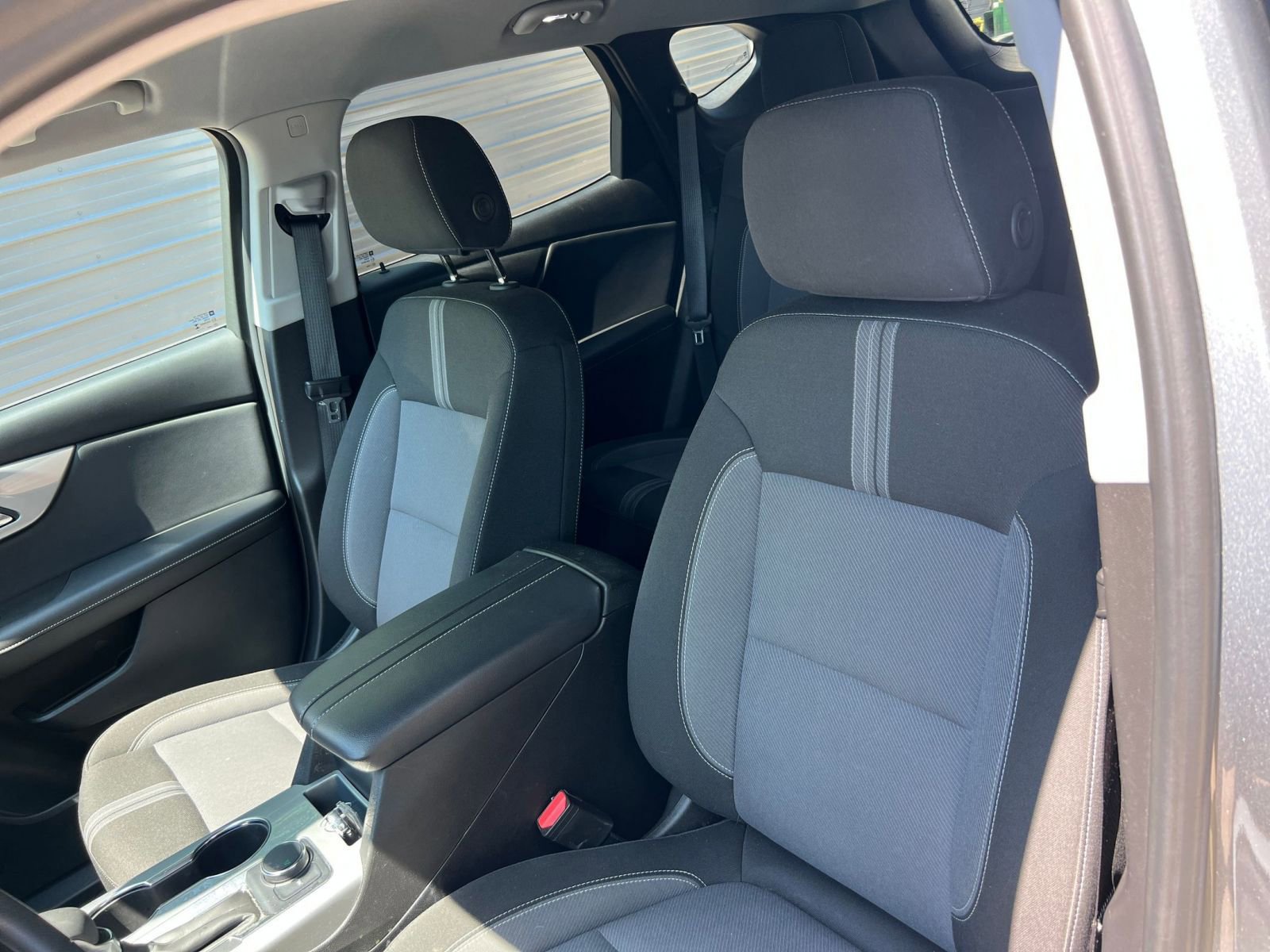 Used 2025 Chevrolet Blazer LT image 31