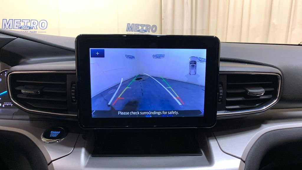 Certified 2022 Ford Explorer XLT w/ Equipment Group 202A image 40