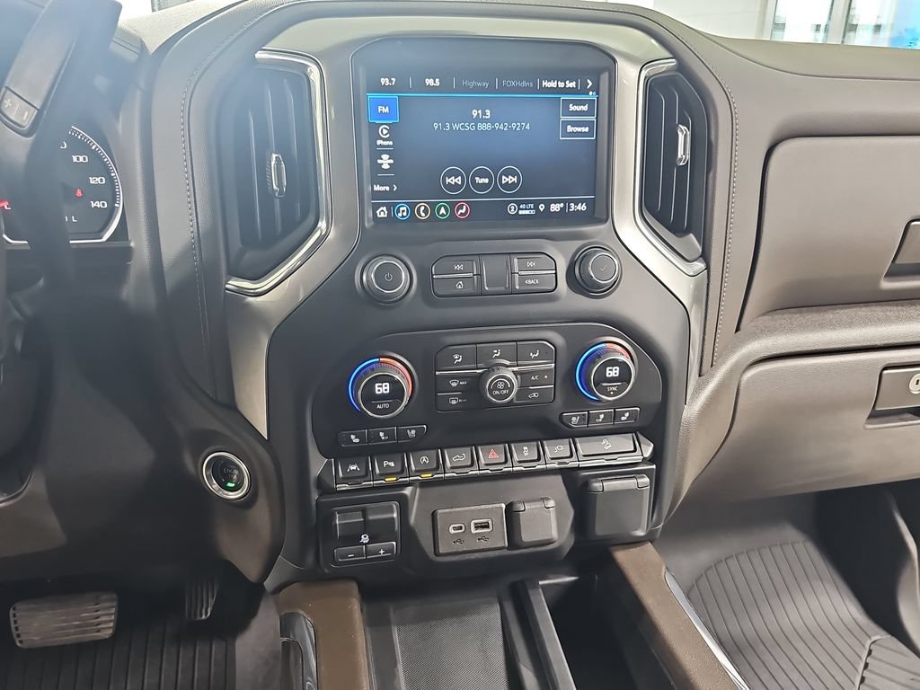 Certified 2022 Chevrolet Silverado 1500 LTZ w/ LTZ Premium Package AWD/4WD image 26