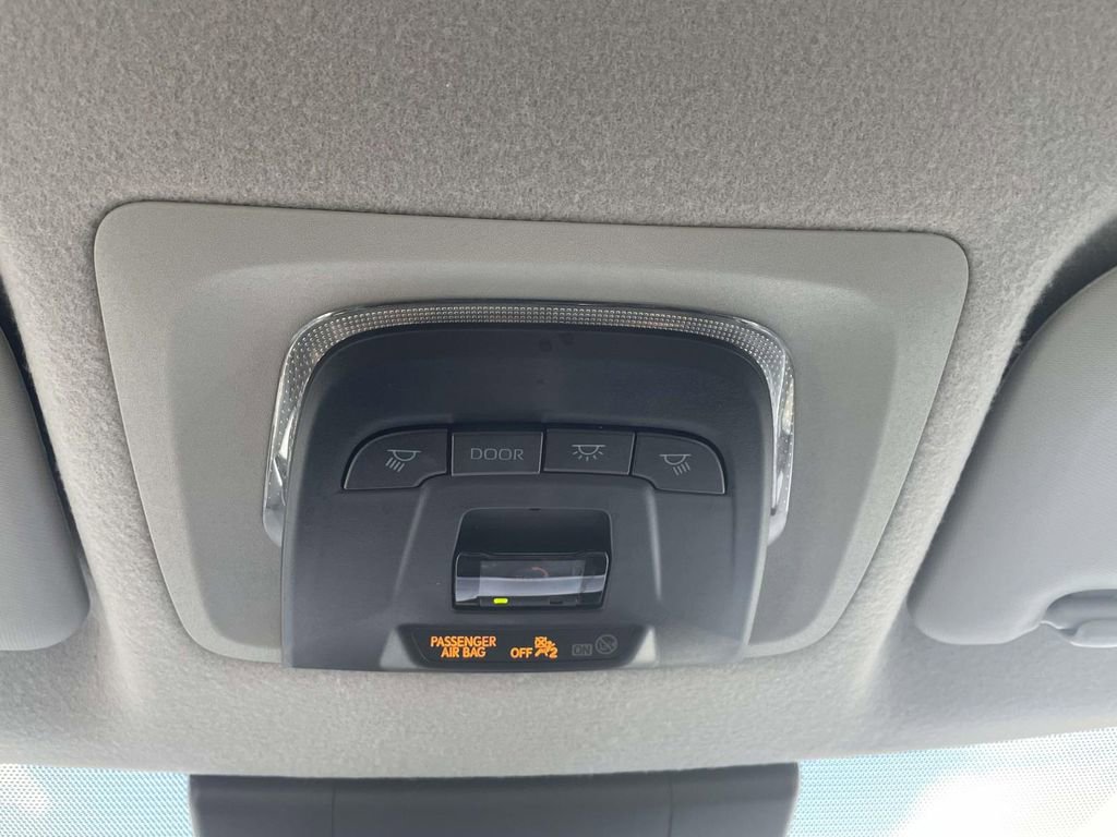 Used 2024 Toyota Corolla Cross L FWD image 37