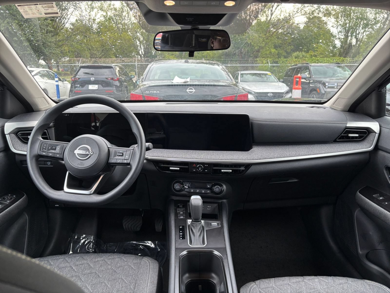 Used 2026 Nissan Kicks SV w/ Cold Weather Package FWD image 31
