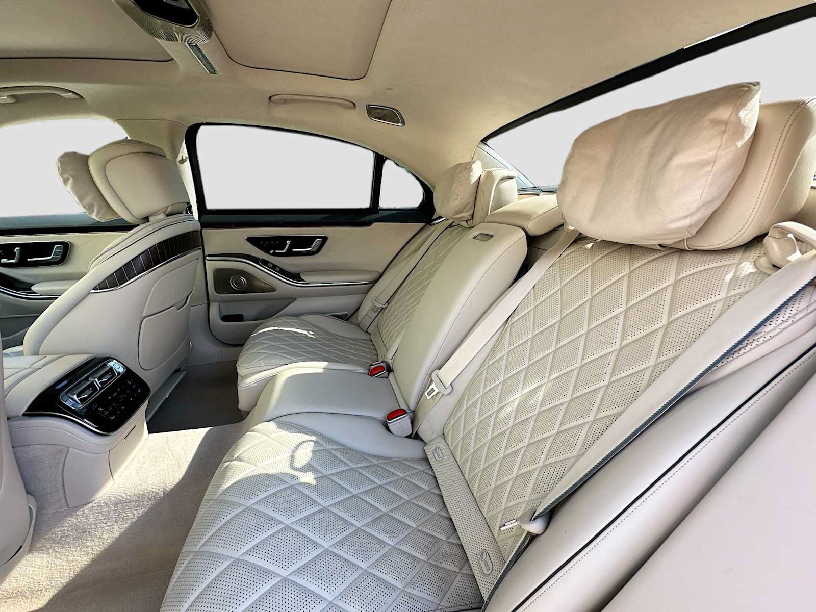 Certified 2022 Mercedes-Benz S 580 4MATIC Sedan w/ Rear Seat Package image 26