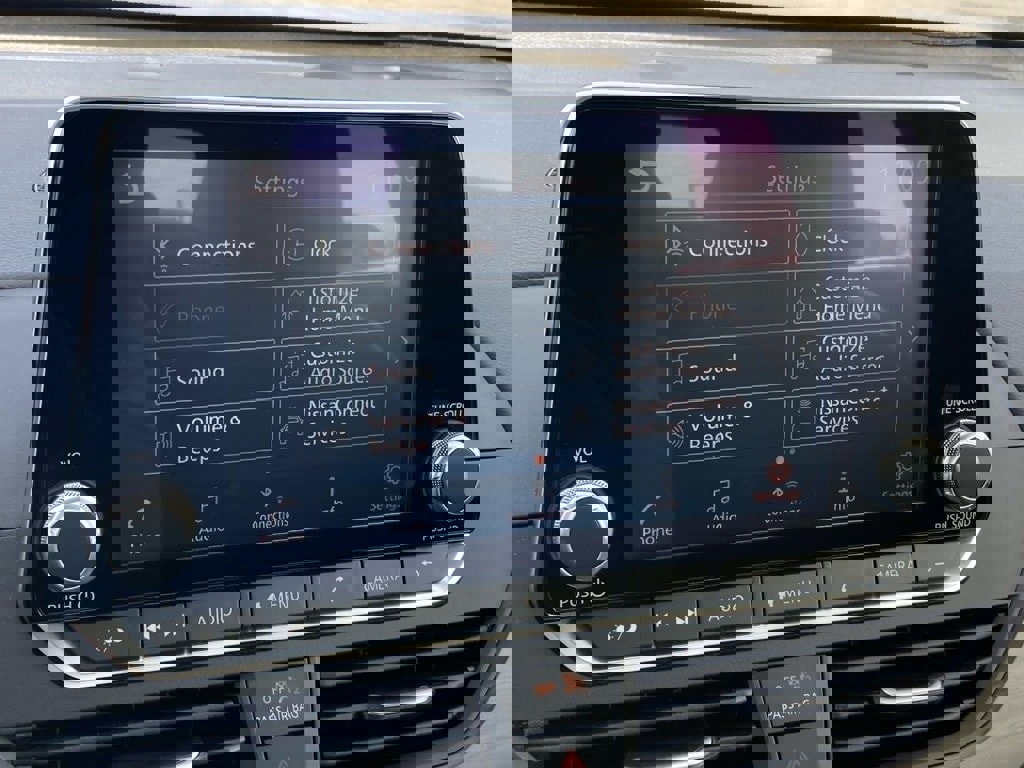 Used 2025 Nissan Altima 2.5 SV image 18