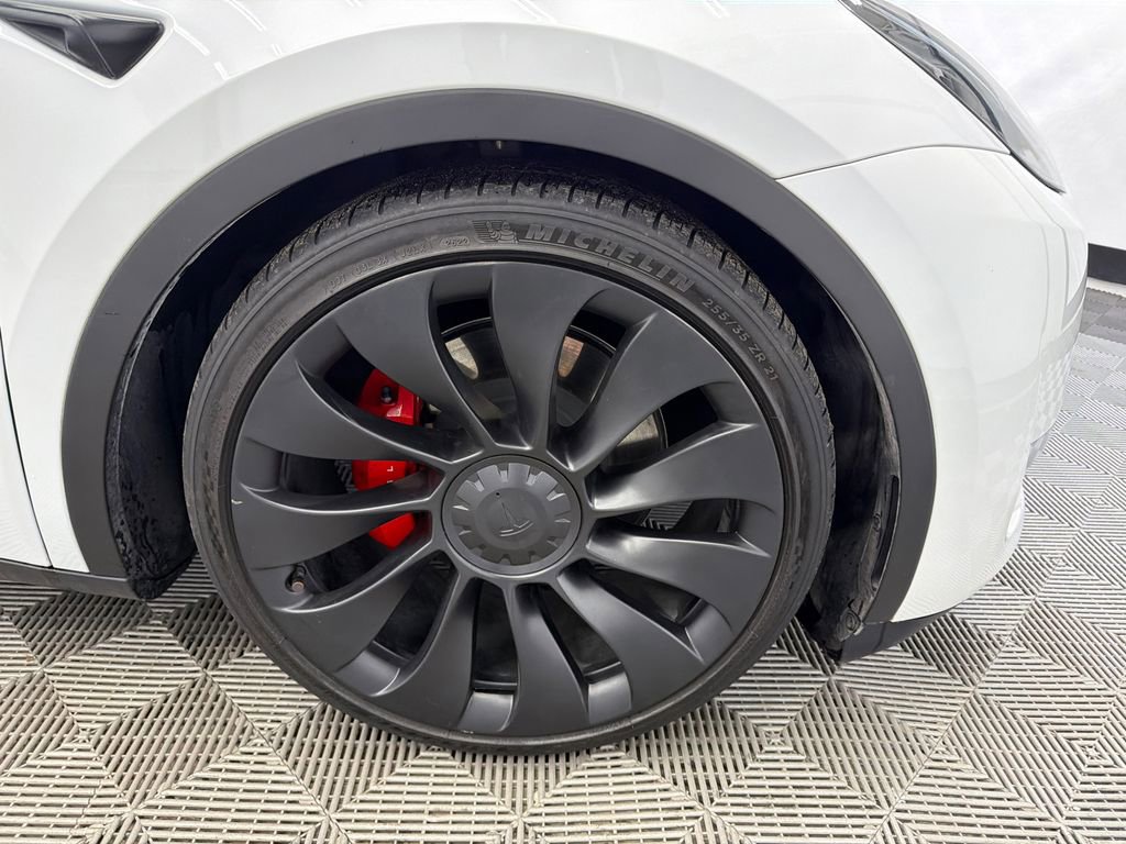 Used 2023 Tesla Model Y Long Range image 13