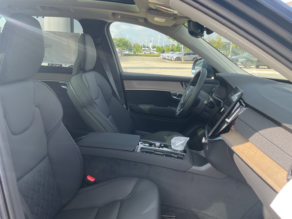 New 2027 Volvo XC90 B6 Plus AWD/4WD image 19