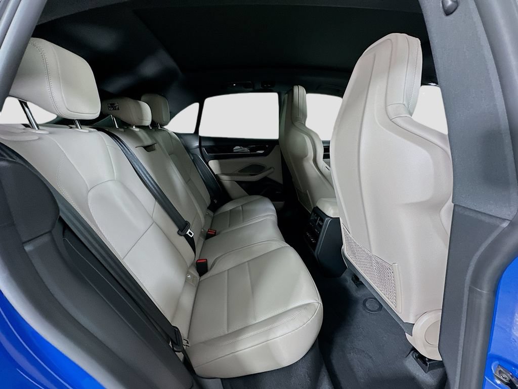 Certified 2026 Porsche Macan Electric RWD image 30