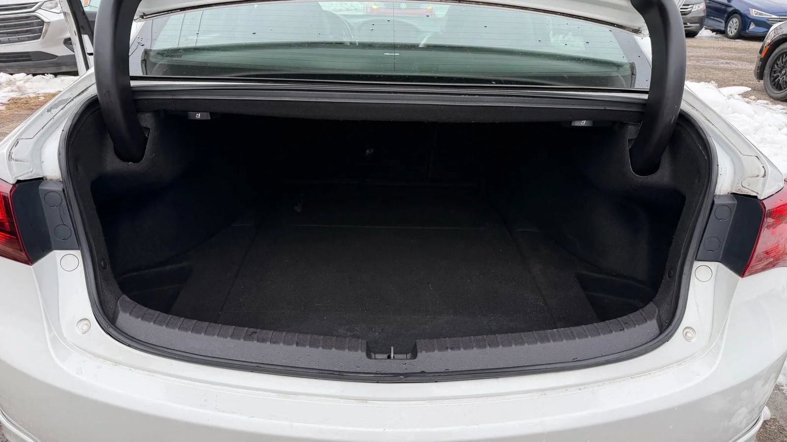 Used 2016 Acura TLX w/ Technology Package FWD image 10