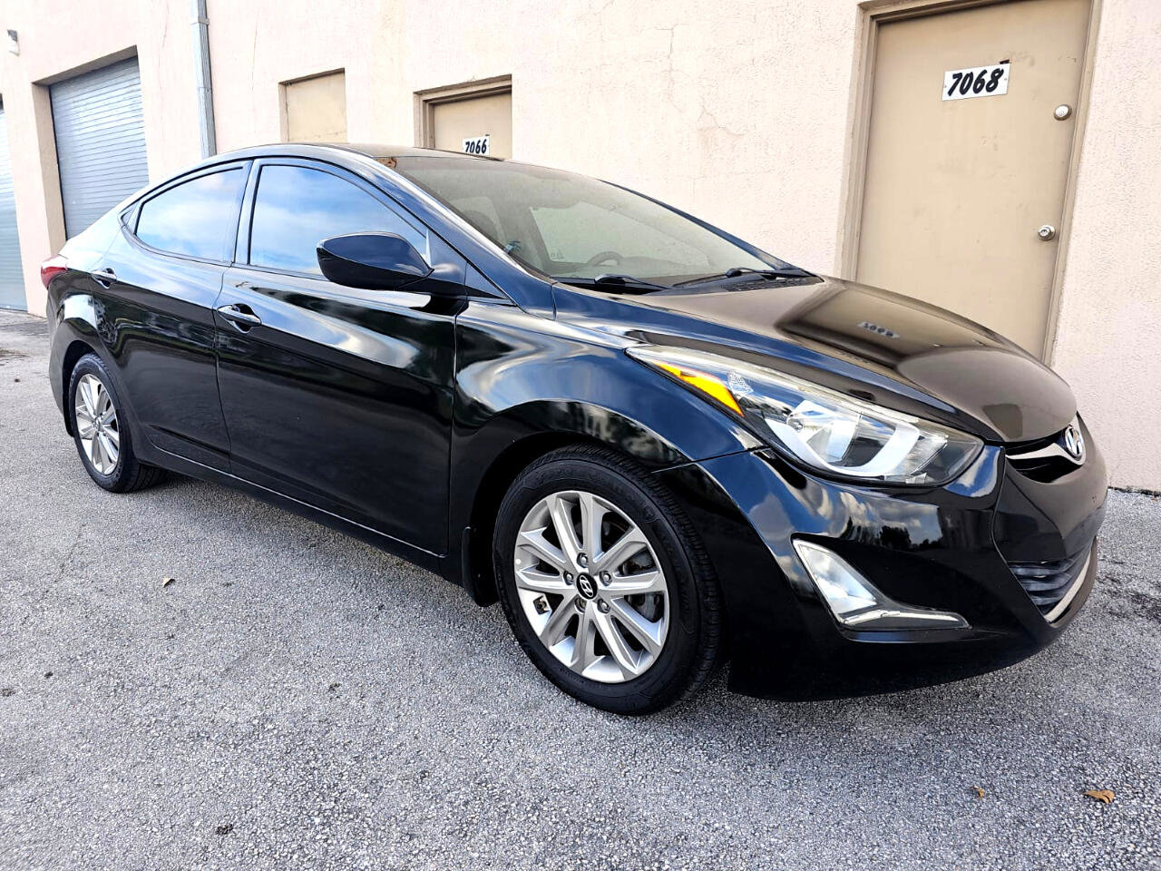 Used 2014 Hyundai Elantra SE w/ Option Group 02 image 9