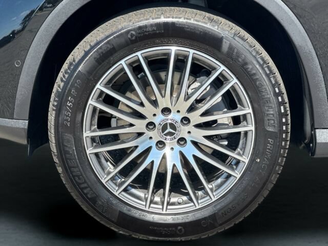Certified 2025 Mercedes-Benz GLC 300 image 35