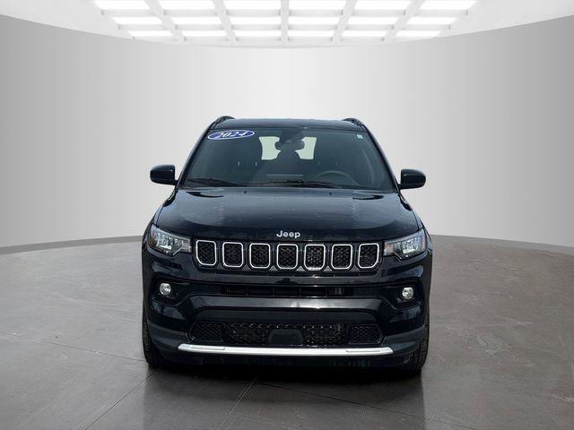 Used 2024 Jeep Compass Limited image 2