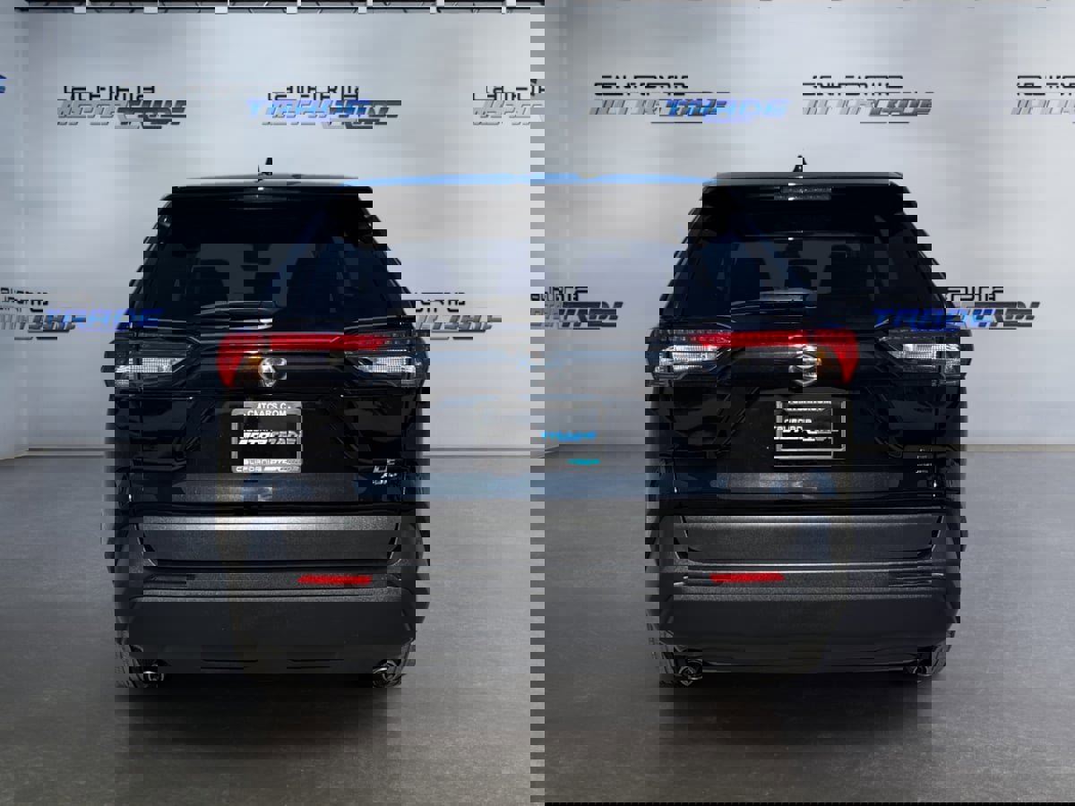 Used 2024 Toyota RAV4 LE image 6