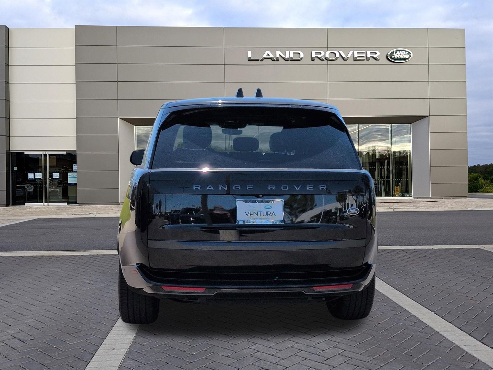 Certified 2023 Land Rover Range Rover SE AWD/4WD image 6