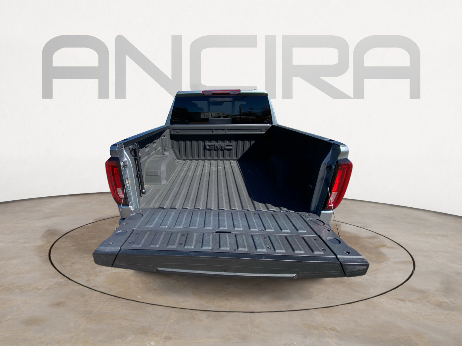 Used 2024 GMC Sierra 1500 SLT image 12