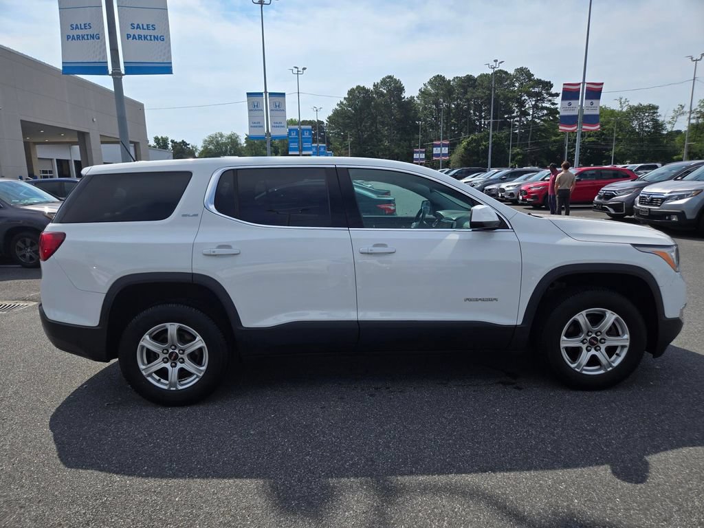 Used 2019 GMC Acadia SLE w/ LPO, Black Accent Package FWD image 4