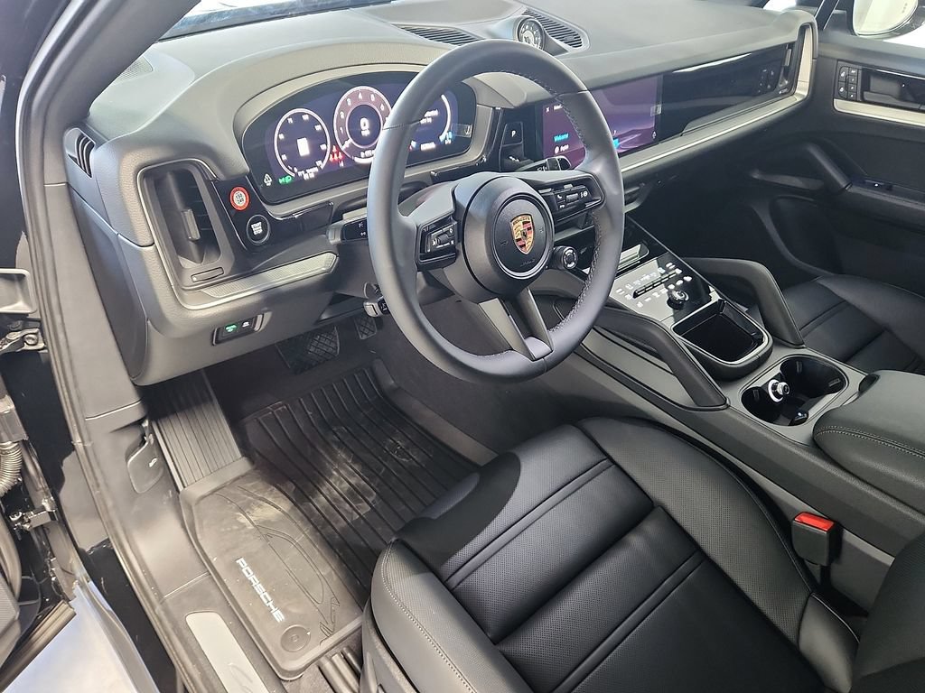 New 2026 Porsche Cayenne Coupe AWD/4WD image 4
