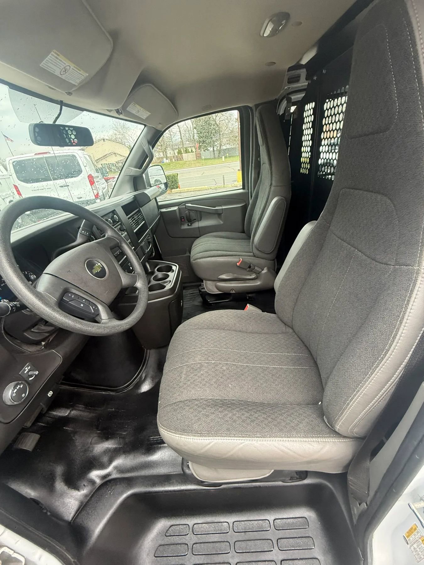 Used 2024 Chevrolet Express 2500 w/ Driver Convenience Package image 9