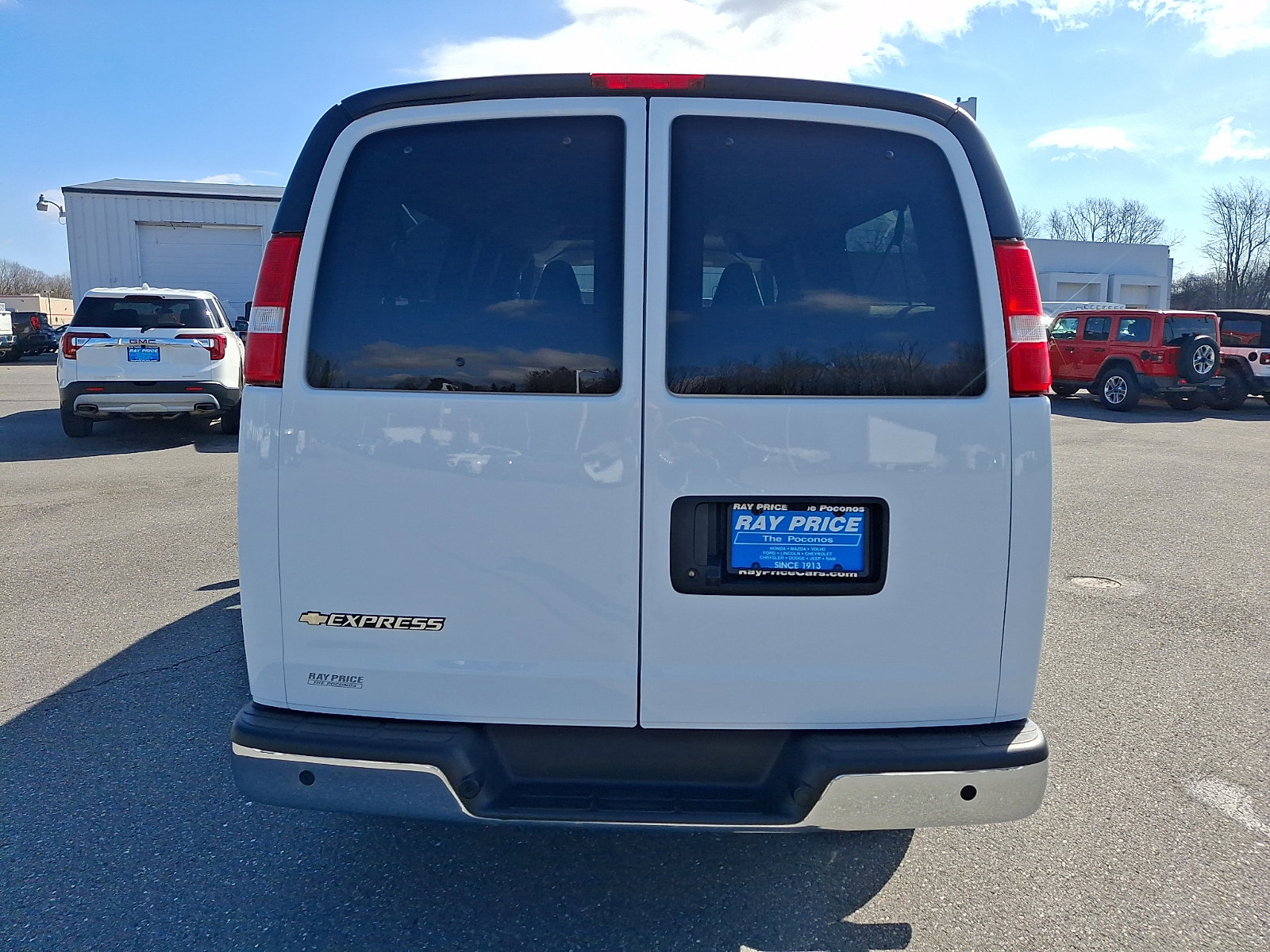 Used 2023 Chevrolet Express 3500 LT w/ LT Preferred Equipment Group image 5