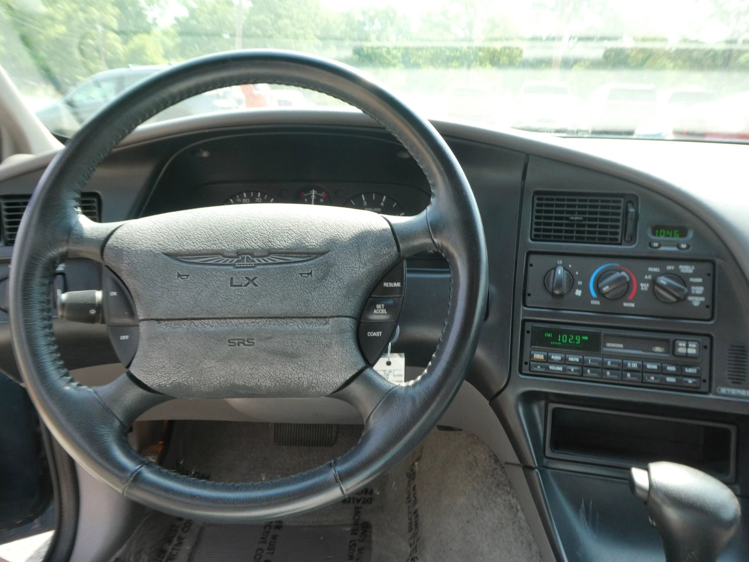 Used 1996 Ford Thunderbird LX RWD image 13