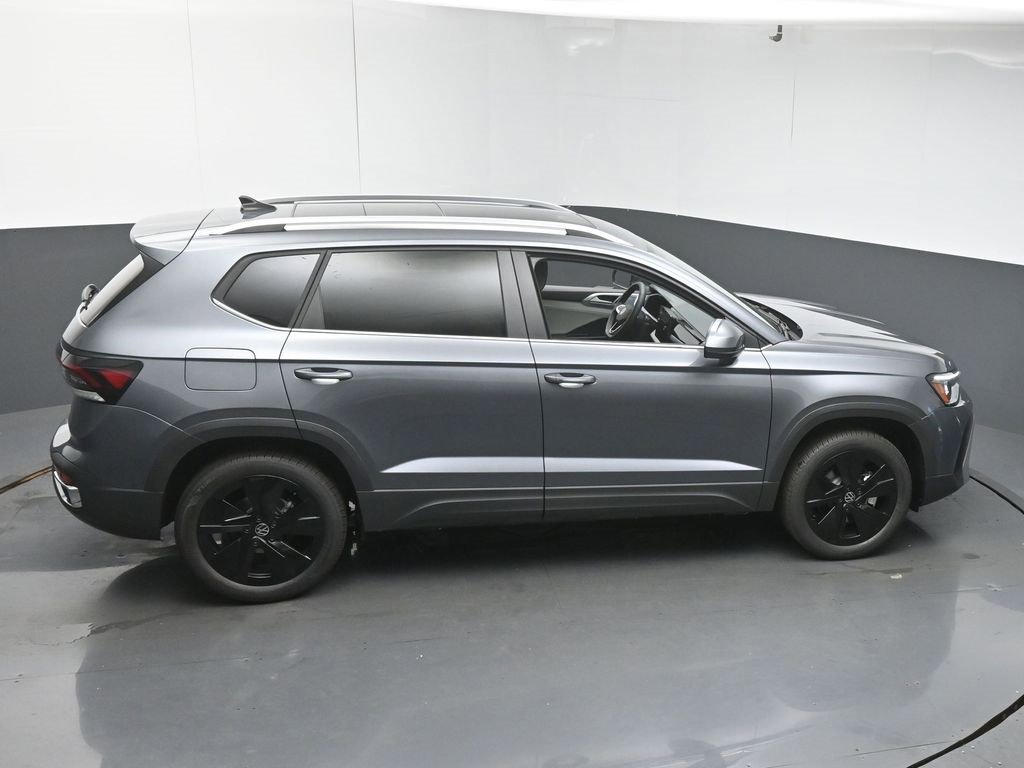 New 2025 Volkswagen Taos SE image 49