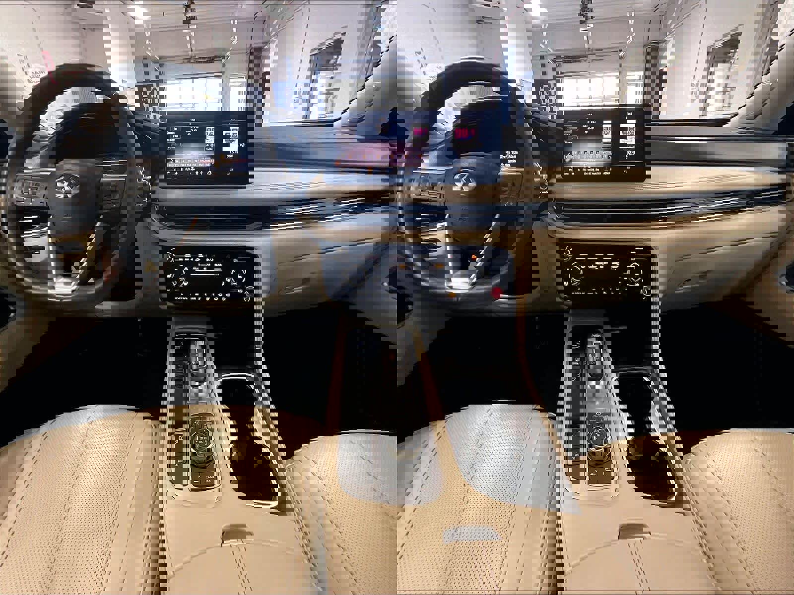 Used 2023 INFINITI QX60 Luxe w/ Performance Audio Package AWD/4WD image 22