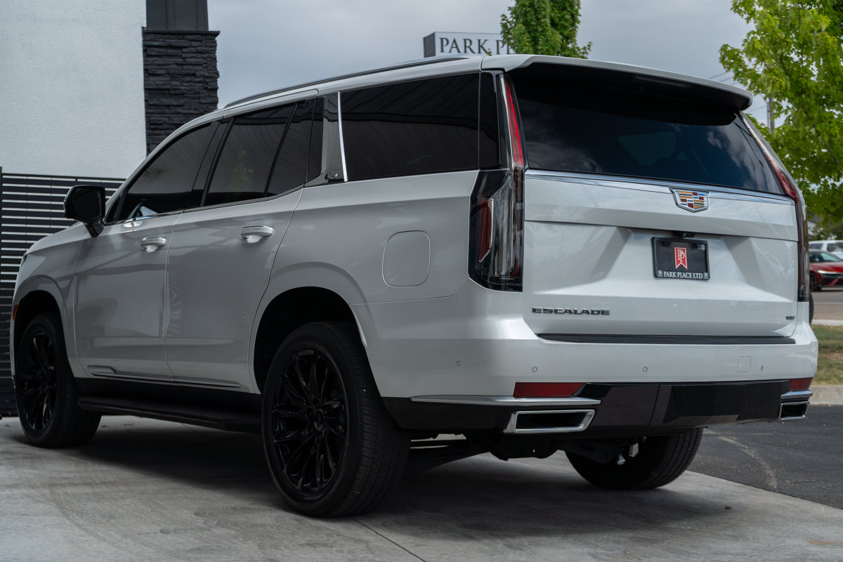 Used 2021 Cadillac Escalade Premium Luxury w/ LPO, Radiant Package AWD/4WD image 13