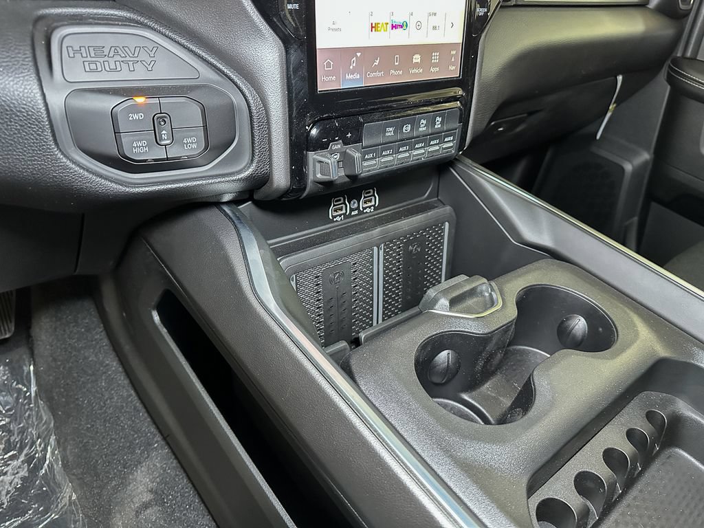 New 2026 RAM 2500 Big Horn AWD/4WD image 30