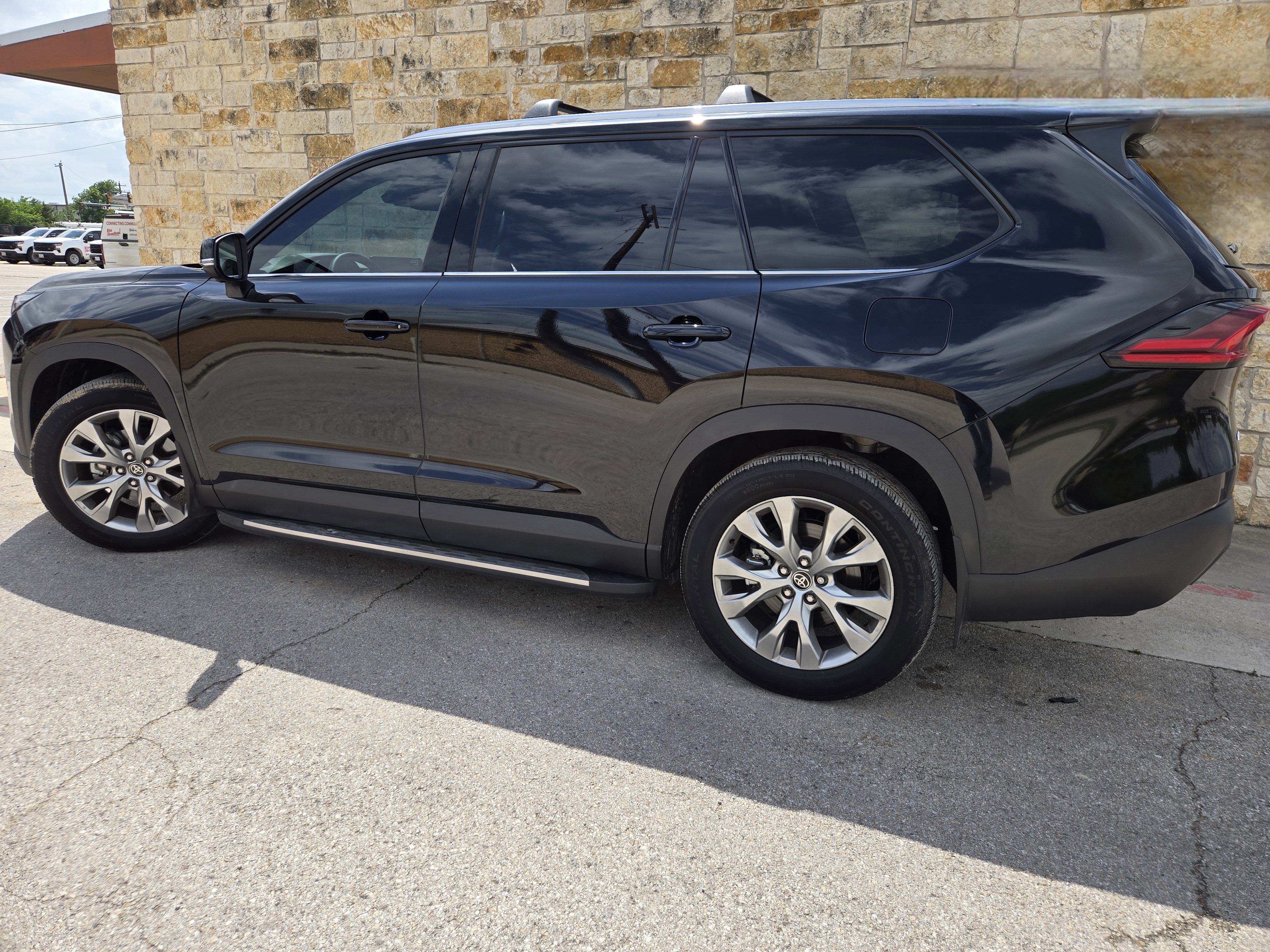Used 2026 Toyota Grand Highlander AWD image 3