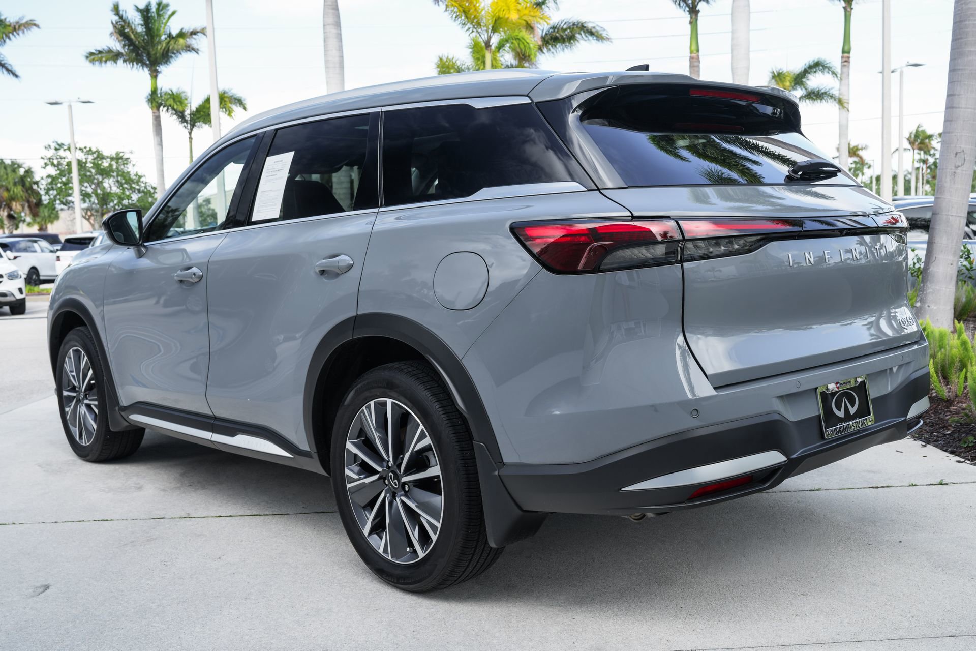 Certified 2026 INFINITI QX60 Luxe w/ Cargo Package FWD image 22