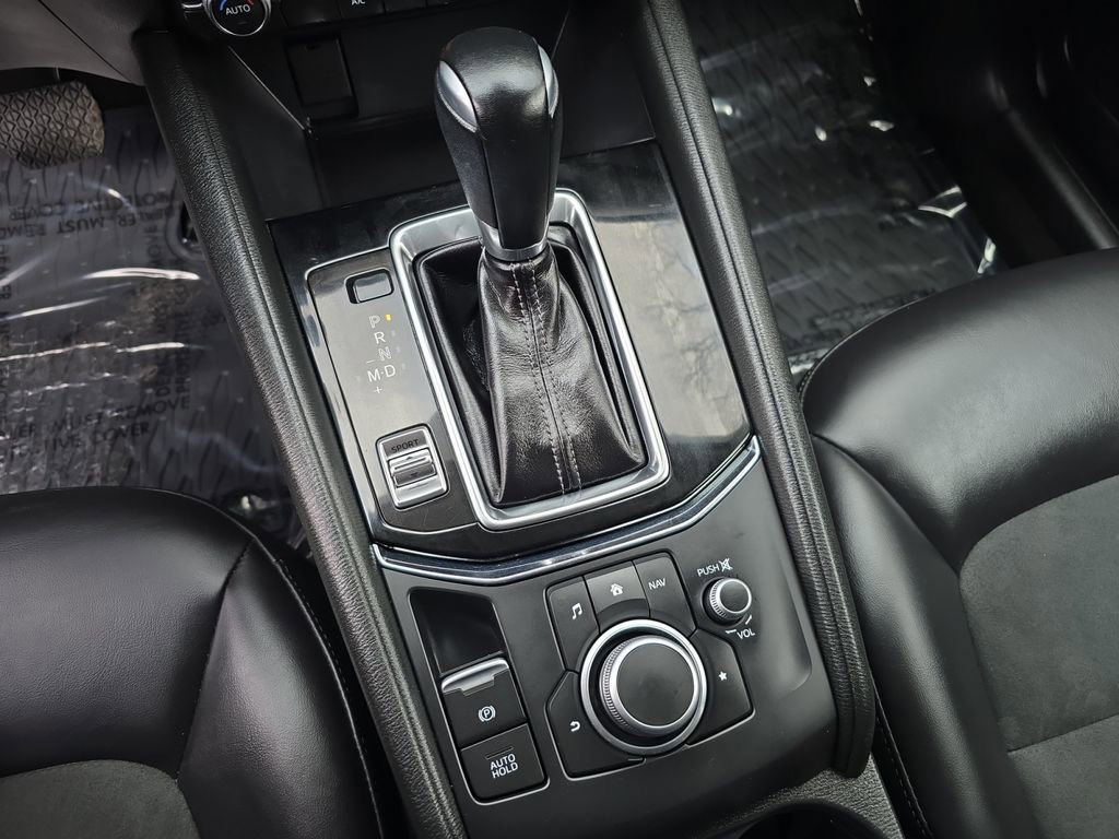 Used 2019 MAZDA CX-5 Touring image 17