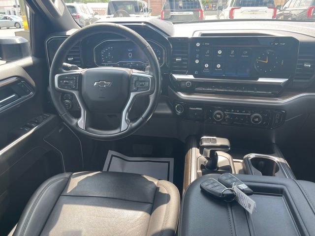 Used 2022 Chevrolet Silverado 1500 RST AWD/4WD image 4