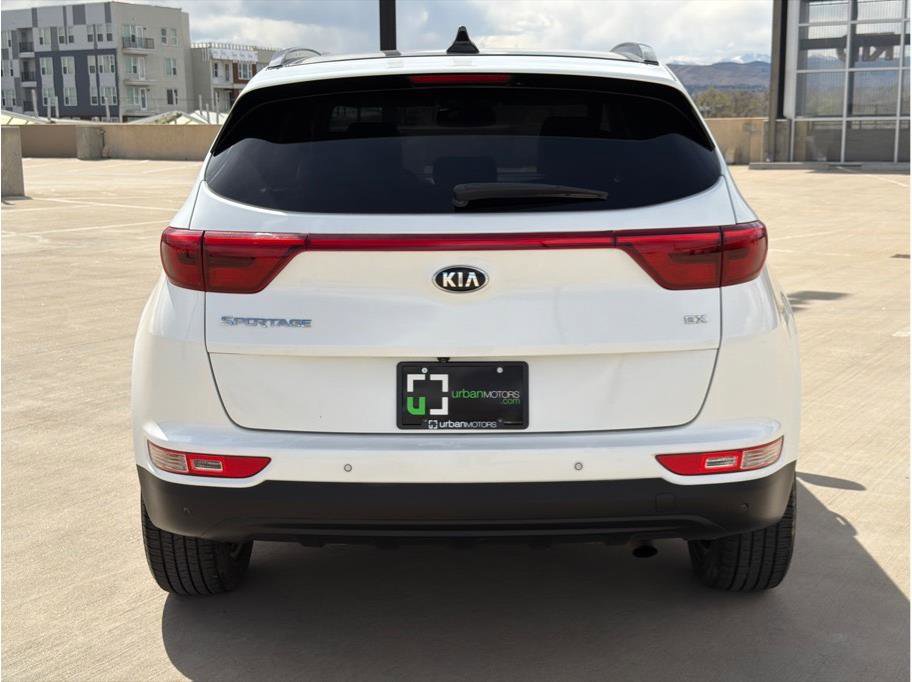Used 2018 Kia Sportage EX w/ EX Technology Package image 7