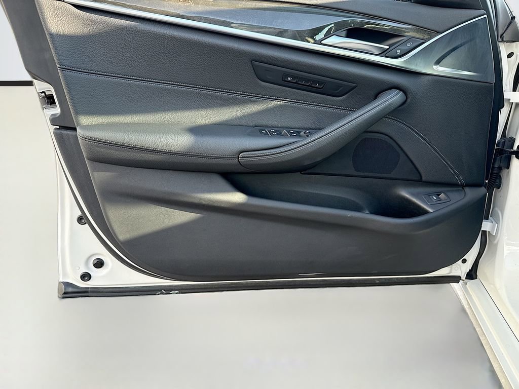 Used 2019 BMW 540i xDrive w/ Convenience Package image 22