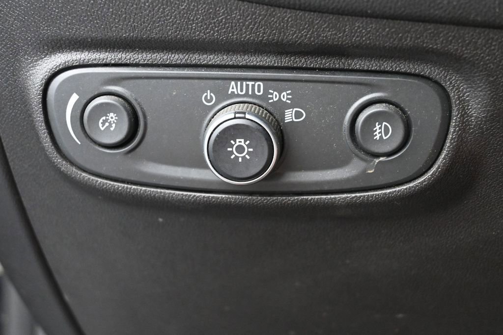 Used 2021 Chevrolet Equinox LT AWD/4WD image 32