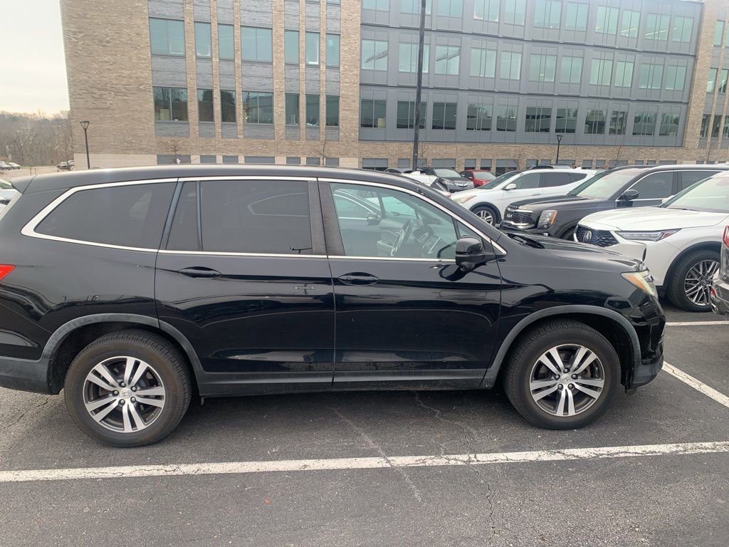 Used 2016 Honda Pilot EX-L image 2
