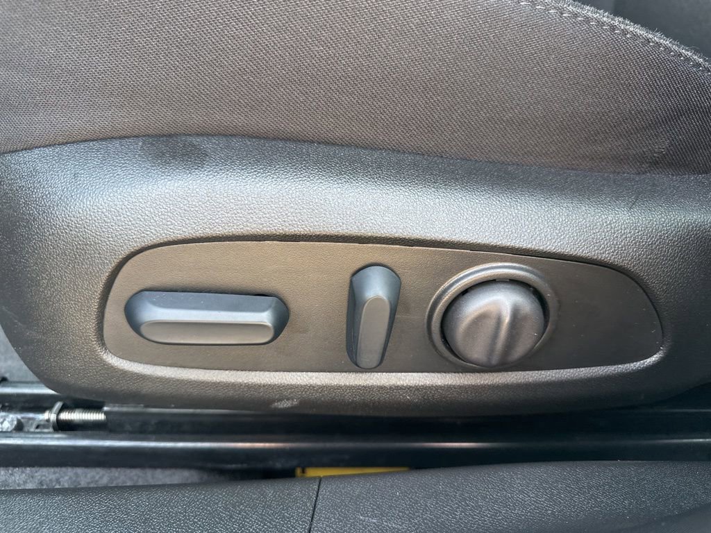 Used 2024 Chevrolet Malibu LT w/ Midnight Edition image 9