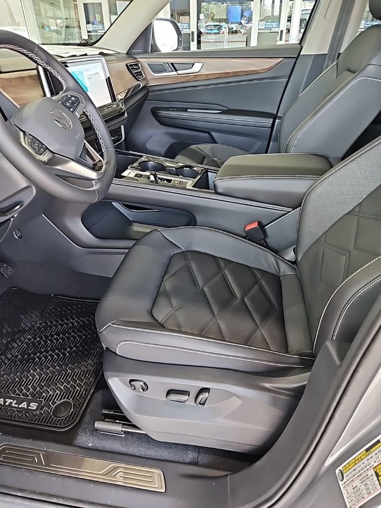 New 2026 Volkswagen Atlas SE image 31