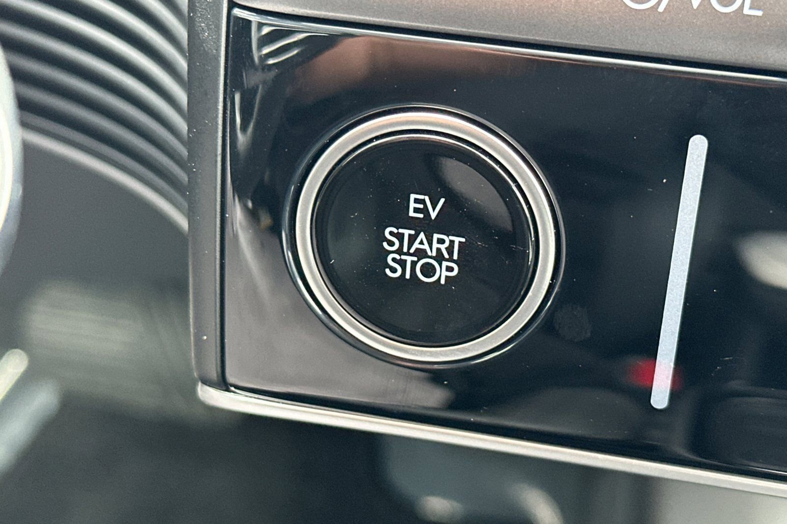 Used 2025 Hyundai Ioniq 5 SEL image 35