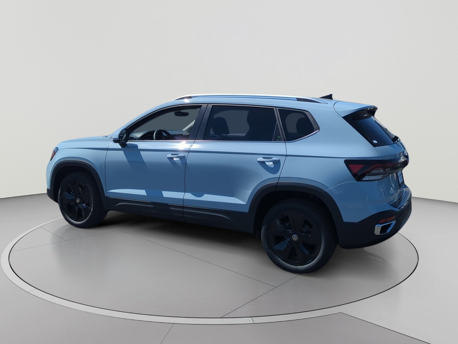 New 2026 Volkswagen Taos SE FWD image 3