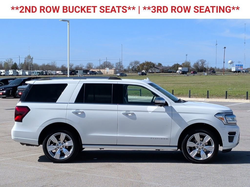 Used 2024 Ford Expedition Platinum image 10