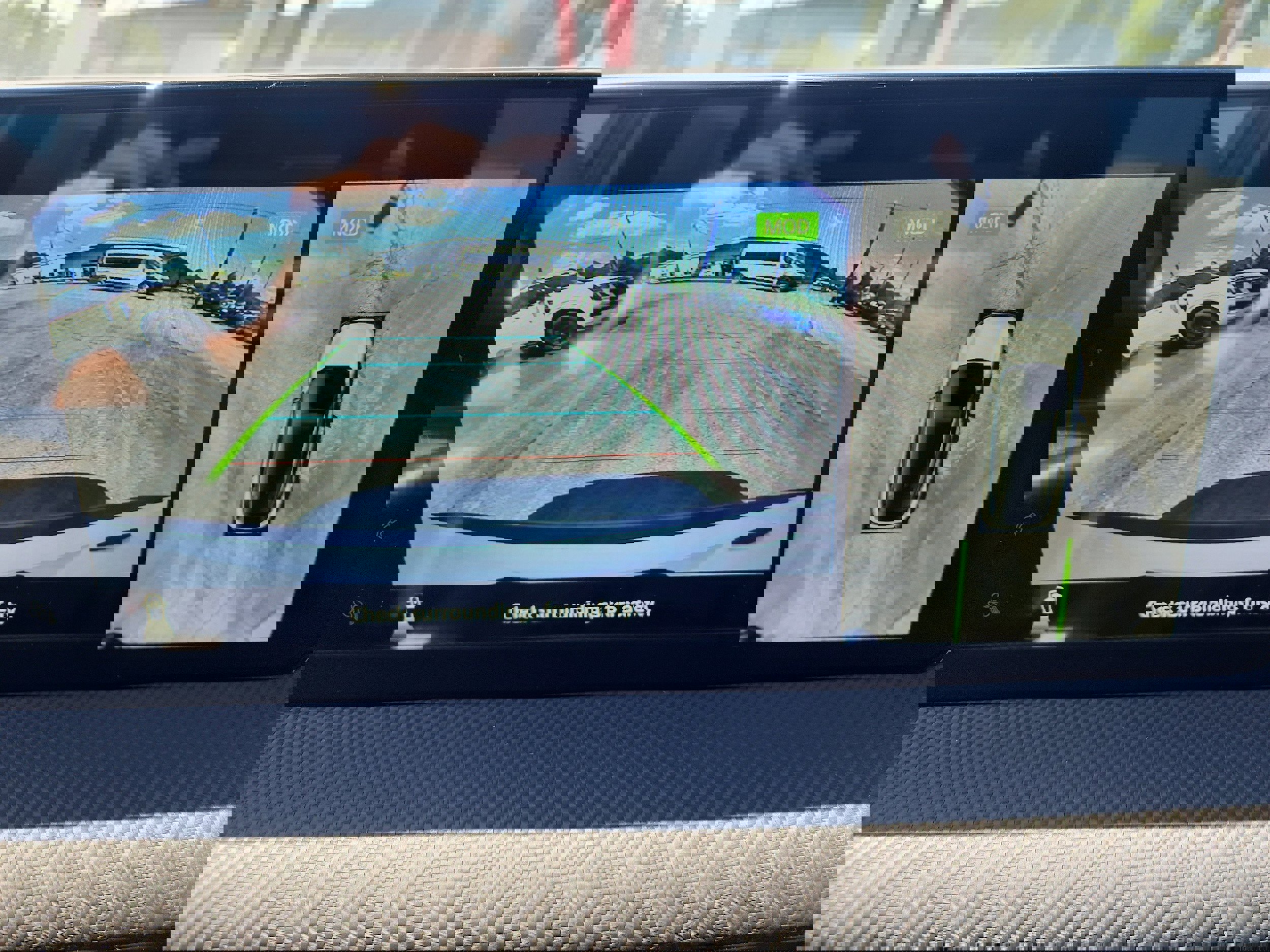 New 2025 Nissan Kicks SR image 16