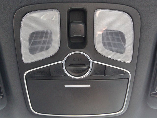 Used 2015 Kia Sorento SX image 30